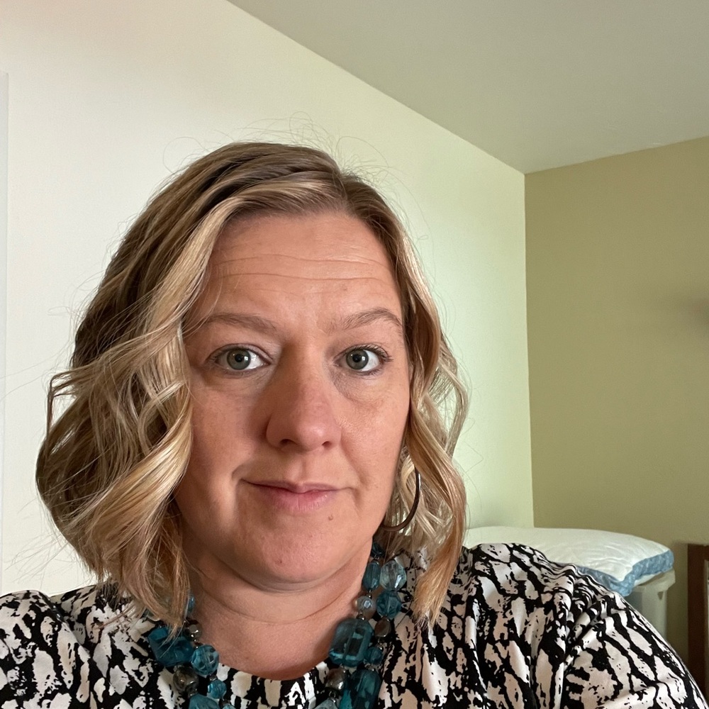 Meet your Posher, Jennifer